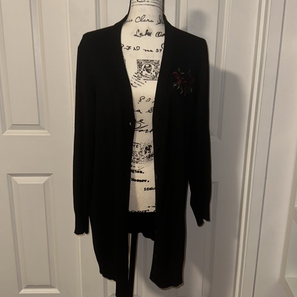 NWOT Torrid button down skull cardigan - Picture 6 of 10